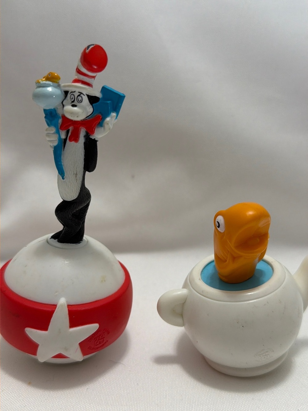 Dr. Seuss Cat in the Hat & Fish Bath Toy Set – Red, White, Black, Blue, Orange